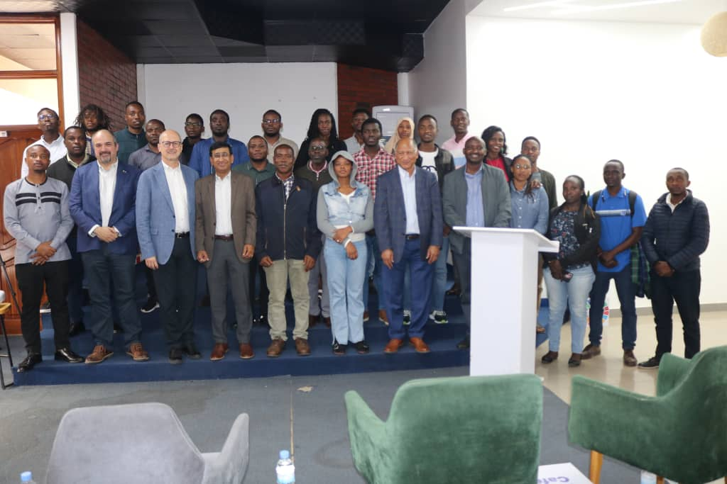 Participants to the lecture posed for a group photo after the lecture