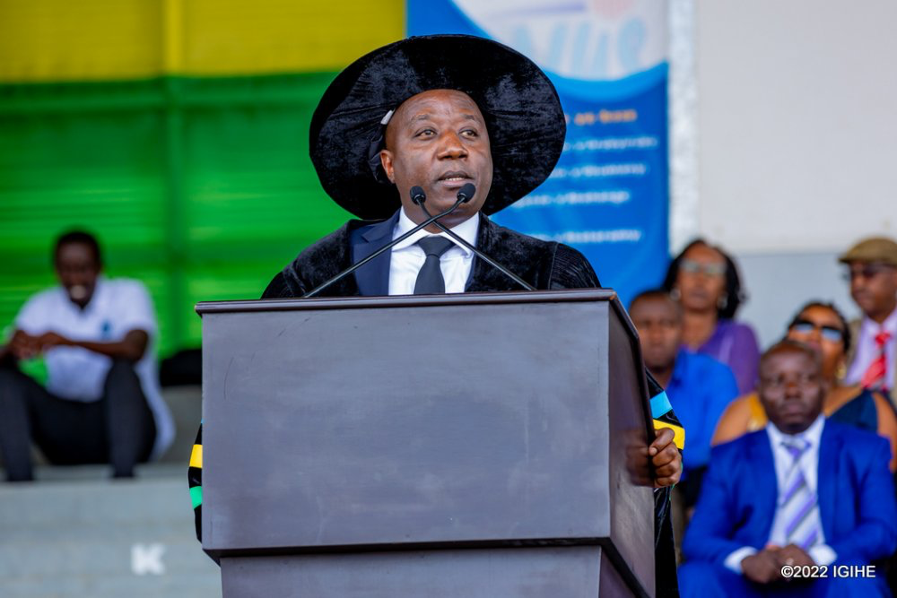 Rt. Hon. Edouard Ngirente challenged UR graduates to impact and transform lives in their respective communities